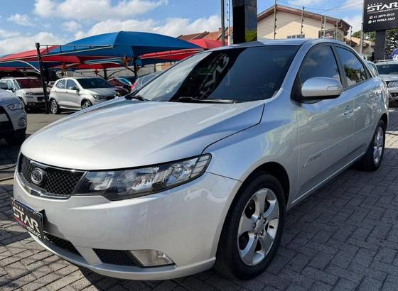 KIA CERATO 1.6 SX E.233 16V GASOLINA 4P MANUAL